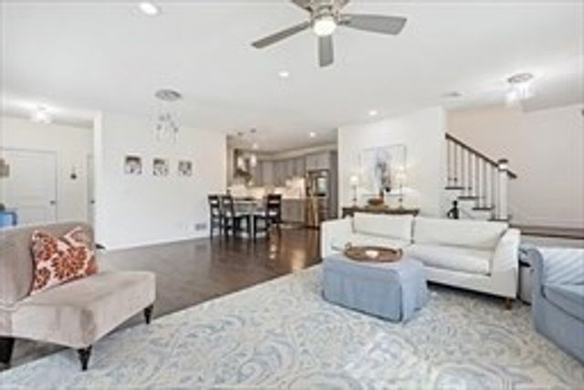 27 Cleary Cir 27, Norfolk, MA 02056
