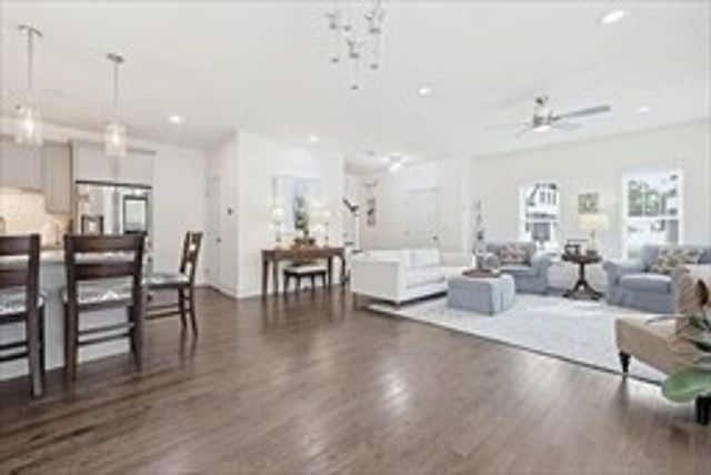 27 Cleary Cir 27, Norfolk, MA 02056