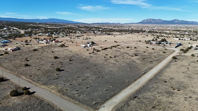 7 Kennedy Court, Edgewood, NM 87015