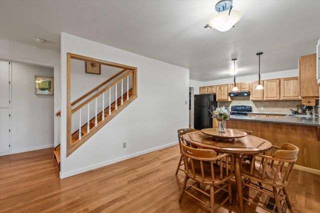 3204 Tabletop Mountain DR, Spicewood, TX 78669