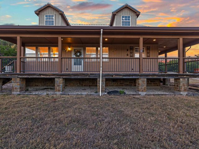3204 Tabletop Mountain DR, Spicewood, TX 78669