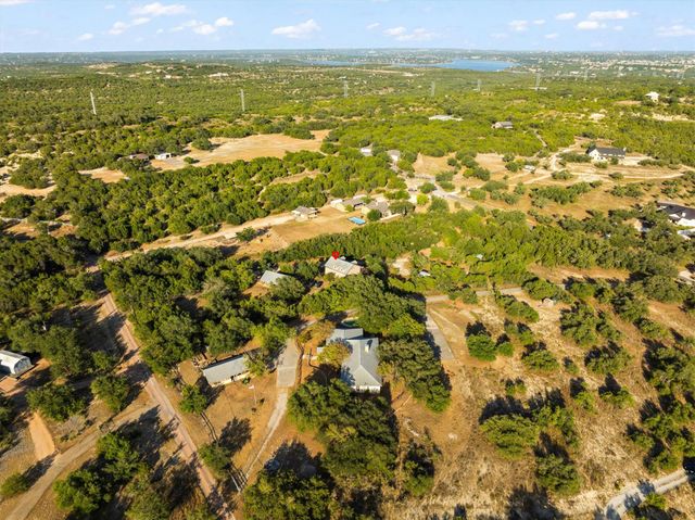 3204 Tabletop Mountain DR, Spicewood, TX 78669
