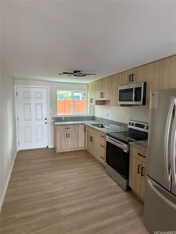 2711 Waiaka Road, Honolulu, HI 96826