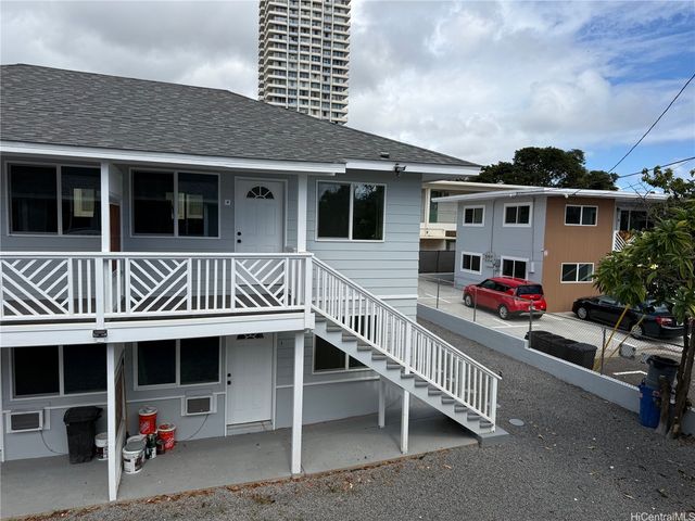 2711 Waiaka Road, Honolulu, HI 96826