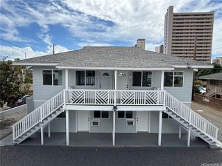 2711 Waiaka Road, Honolulu, HI 96826