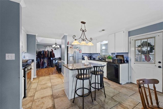 180 Stone River Loop, Wetumpka, AL 36092