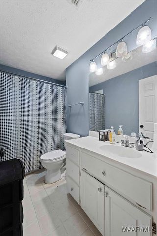 180 Stone River Loop, Wetumpka, AL 36092