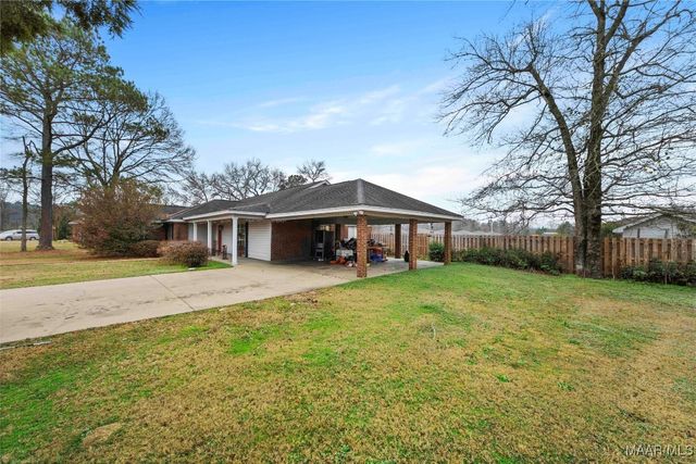 180 Stone River Loop, Wetumpka, AL 36092