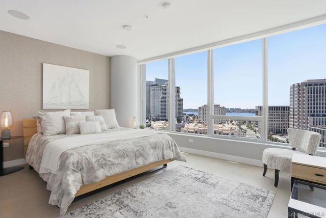 888 W E Street 1403, San Diego, CA 92101