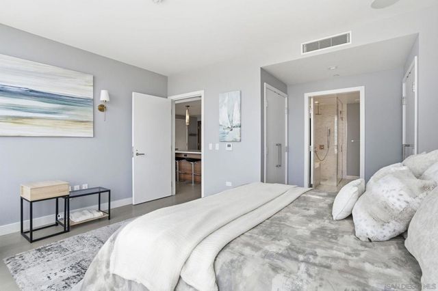 888 W E Street 1403, San Diego, CA 92101