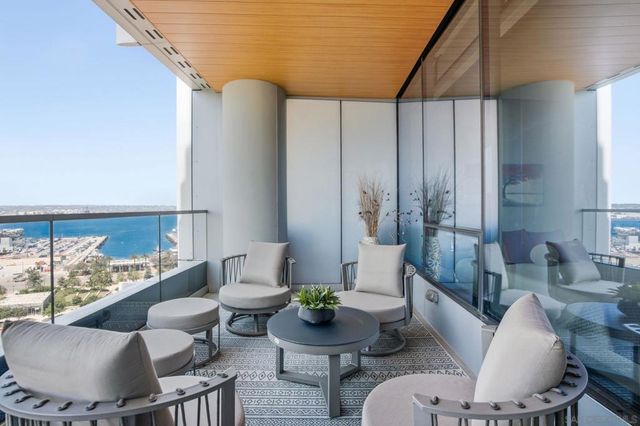 888 W E Street 1403, San Diego, CA 92101