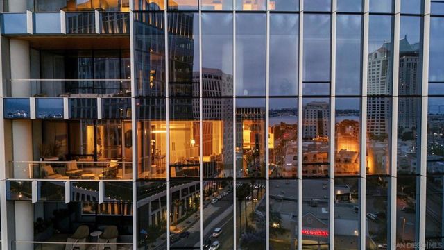 888 W E Street 1403, San Diego, CA 92101