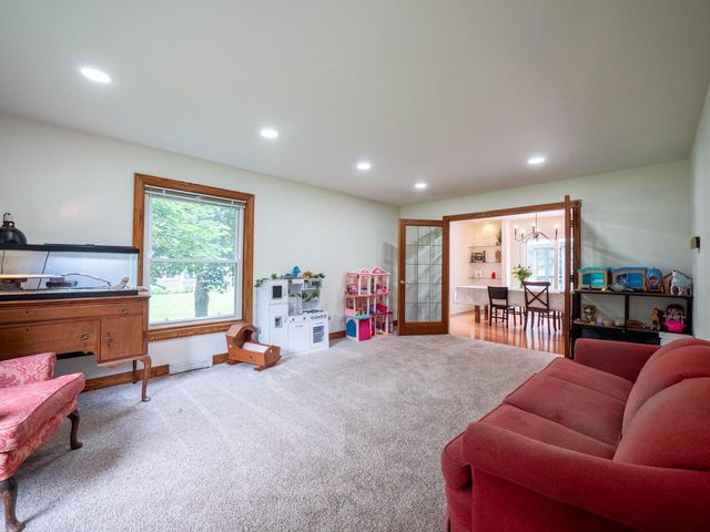 3434 George COURT, West Bend, WI 53095