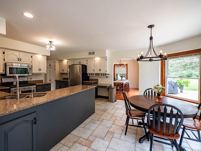 3434 George COURT, West Bend, WI 53095