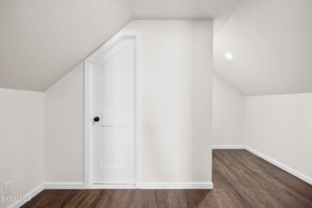 8 Fuller Terrace, Colonie, NY 12205