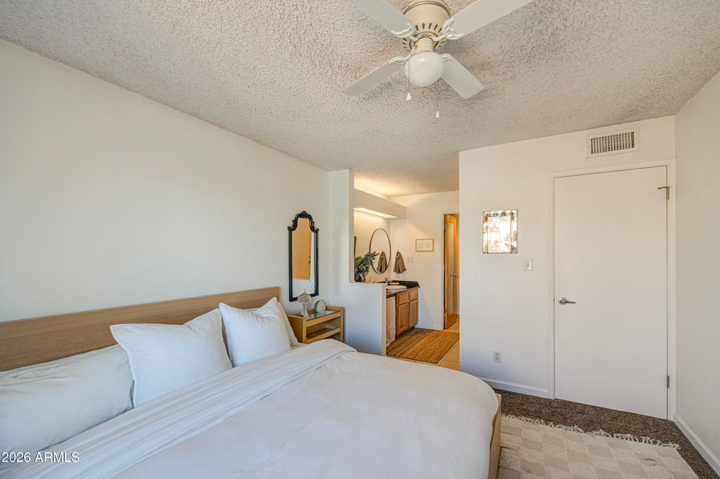 1832 N 52ND Street 205, Phoenix, AZ 85008 — exterior