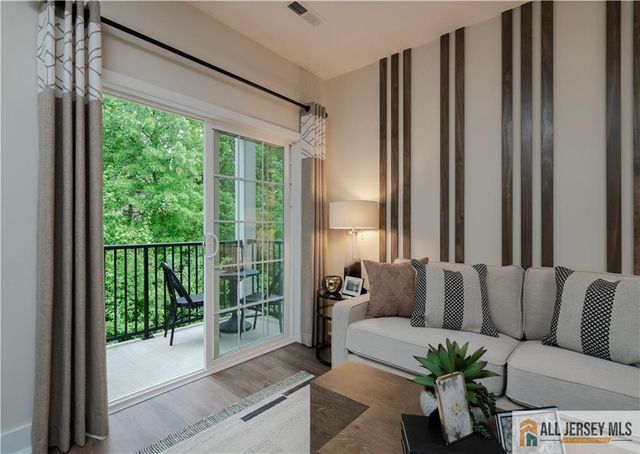 27102 Radford Court, Monroe, NJ 08831