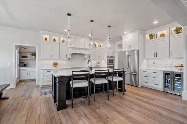 1361 CORAL REEF LANE, Howard, WI 54313