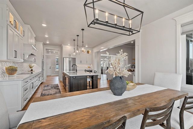 1361 CORAL REEF LANE, Howard, WI 54313