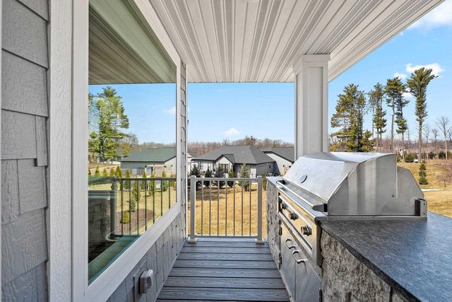 1361 CORAL REEF LANE, Howard, WI 54313