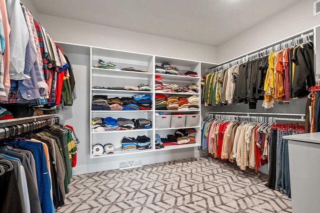 1361 CORAL REEF LANE, Howard, WI 54313