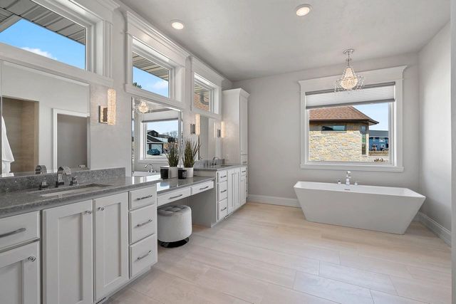 1361 CORAL REEF LANE, Howard, WI 54313