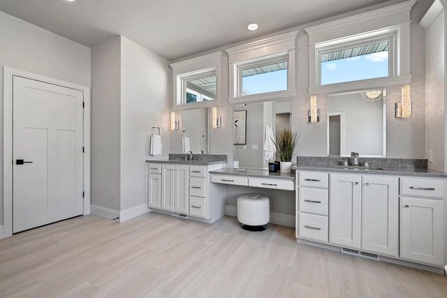 1361 CORAL REEF LANE, Howard, WI 54313