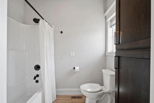 1361 CORAL REEF LANE, Howard, WI 54313