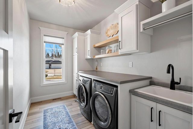 1361 CORAL REEF LANE, Howard, WI 54313