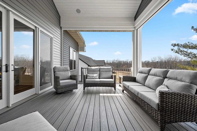 1361 CORAL REEF LANE, Howard, WI 54313