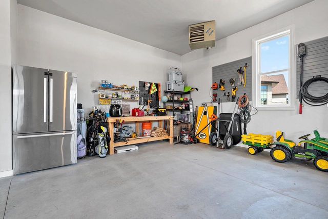 1361 CORAL REEF LANE, Howard, WI 54313