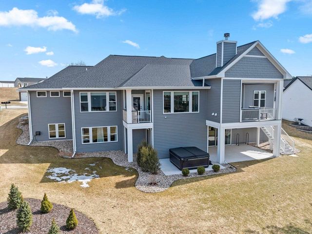 1361 CORAL REEF LANE, Howard, WI 54313