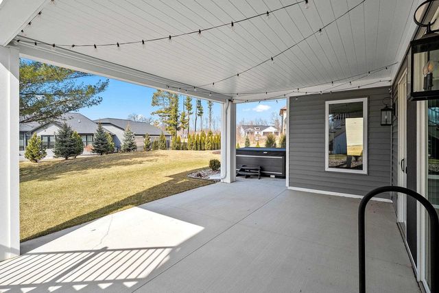 1361 CORAL REEF LANE, Howard, WI 54313