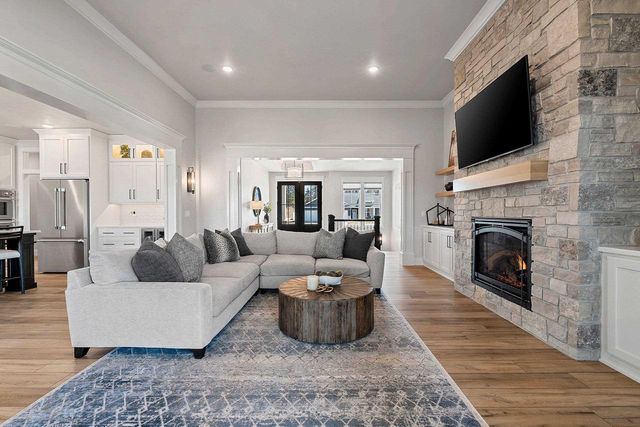 1361 CORAL REEF LANE, Howard, WI 54313