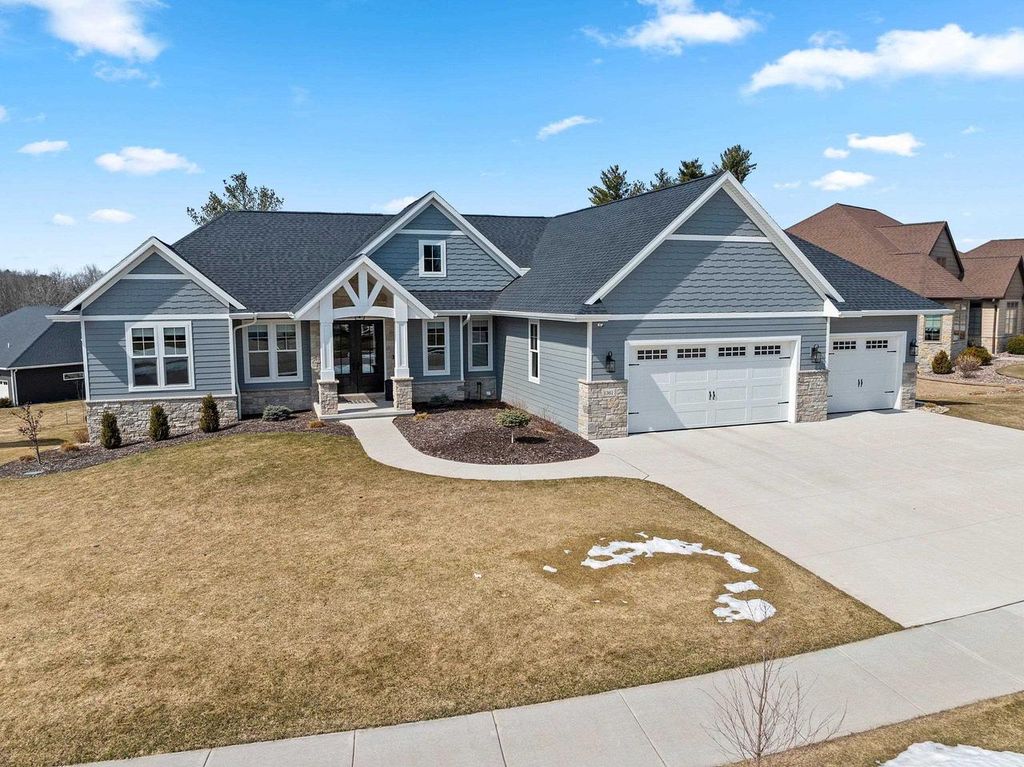 1361 CORAL REEF LANE, Howard, WI 54313