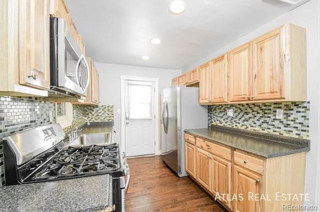 661 Stuart Street, Denver, CO 80204