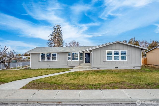 227 O Street SW, Quincy, WA 98848