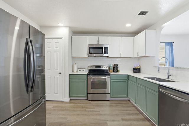 1814 Strawhouse Way, San Antonio, TX 78245