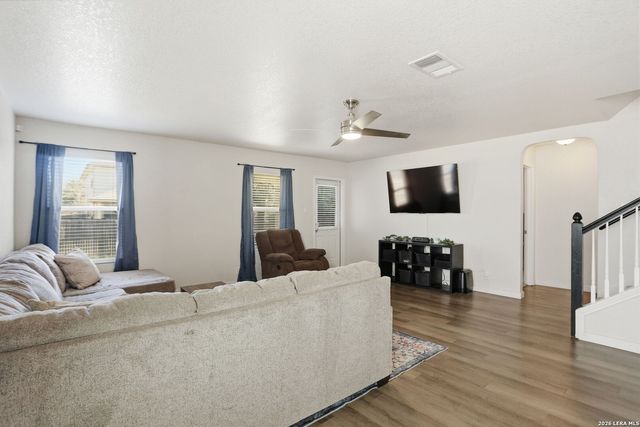 1814 Strawhouse Way, San Antonio, TX 78245