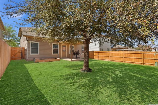 1814 Strawhouse Way, San Antonio, TX 78245