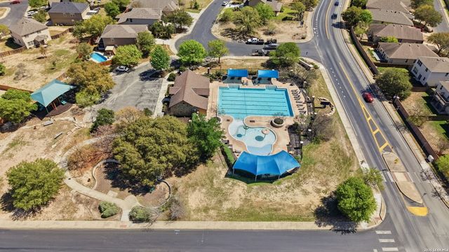 1814 Strawhouse Way, San Antonio, TX 78245