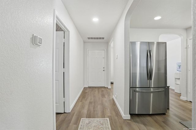 1814 Strawhouse Way, San Antonio, TX 78245