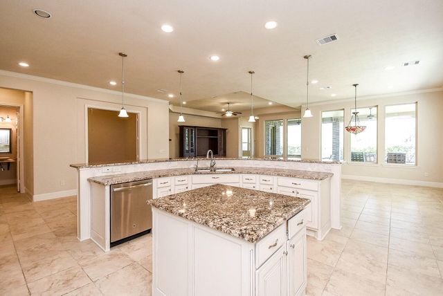 9515 Spring Rose Drive, Missouri City, TX 77459