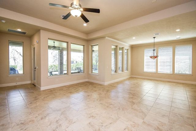 9515 Spring Rose Drive, Missouri City, TX 77459