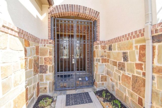 9515 Spring Rose Drive, Missouri City, TX 77459