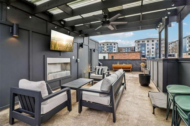 1229 Chelsea Circle NW, Atlanta, GA 30318
