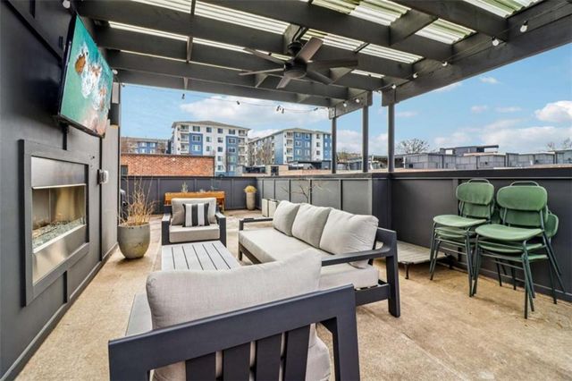1229 Chelsea Circle NW, Atlanta, GA 30318