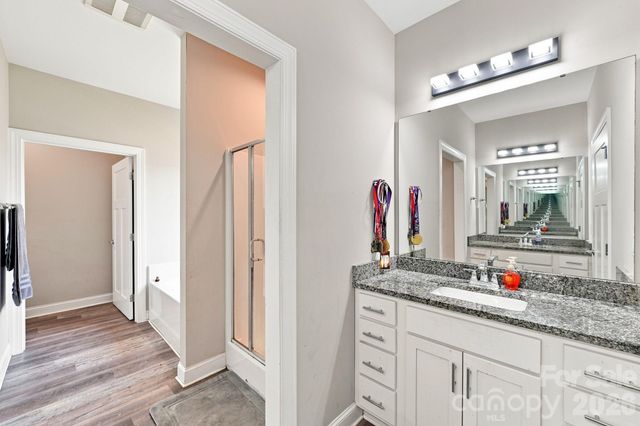 232 Pinnacle Crossing 61, Shelby, NC 28152