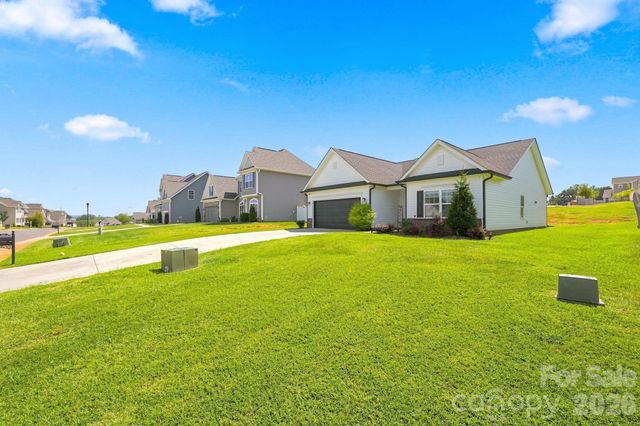 232 Pinnacle Crossing 61, Shelby, NC 28152
