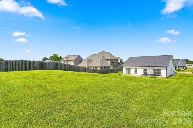 232 Pinnacle Crossing 61, Shelby, NC 28152
